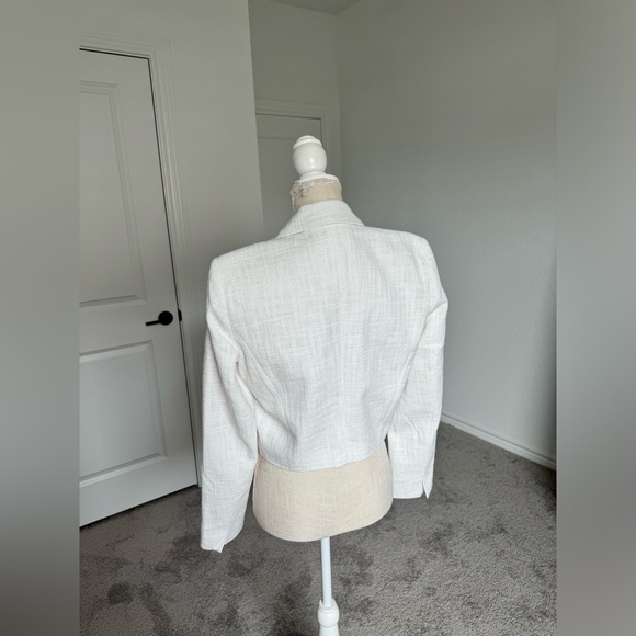 Abercrombie & Fitch White Cropped Blazer - Picture 4 of 5